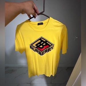 Burberry T shirt